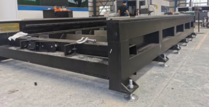 Одноплатформенный волоконный лазерный резак (8)